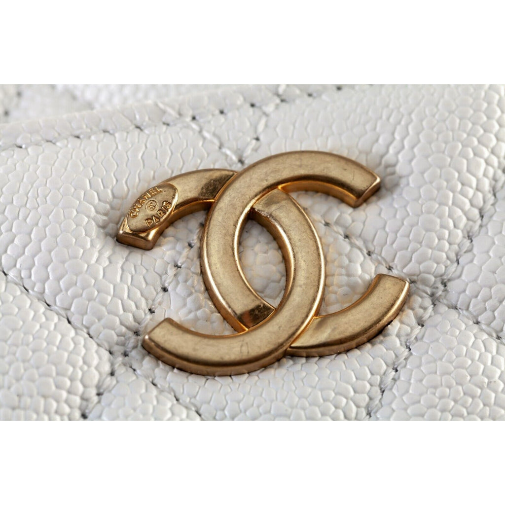 Chanel Quilted White Caviar Pick Me Up Vanity Case Gorgeous Condition!