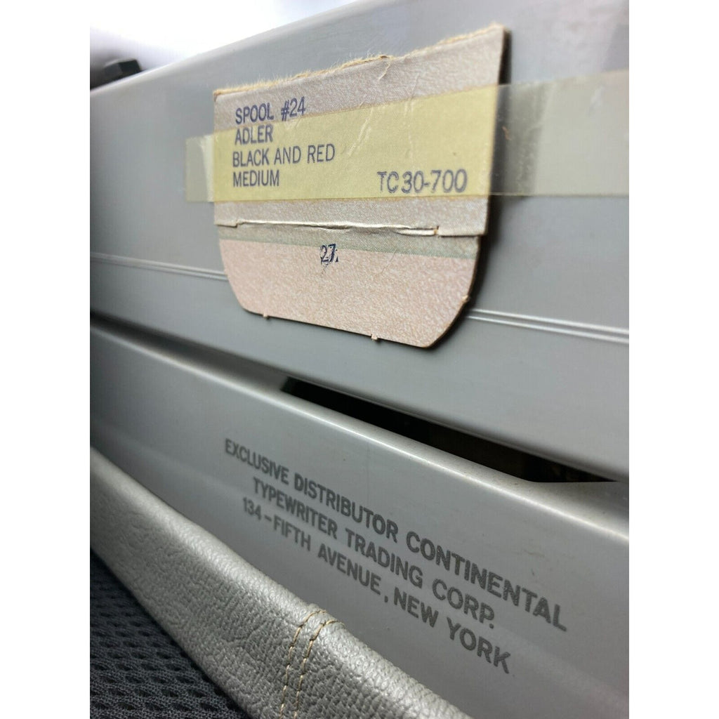 Model 30 Erika / CBM German Typewriter 1967 Serial No. 4192921