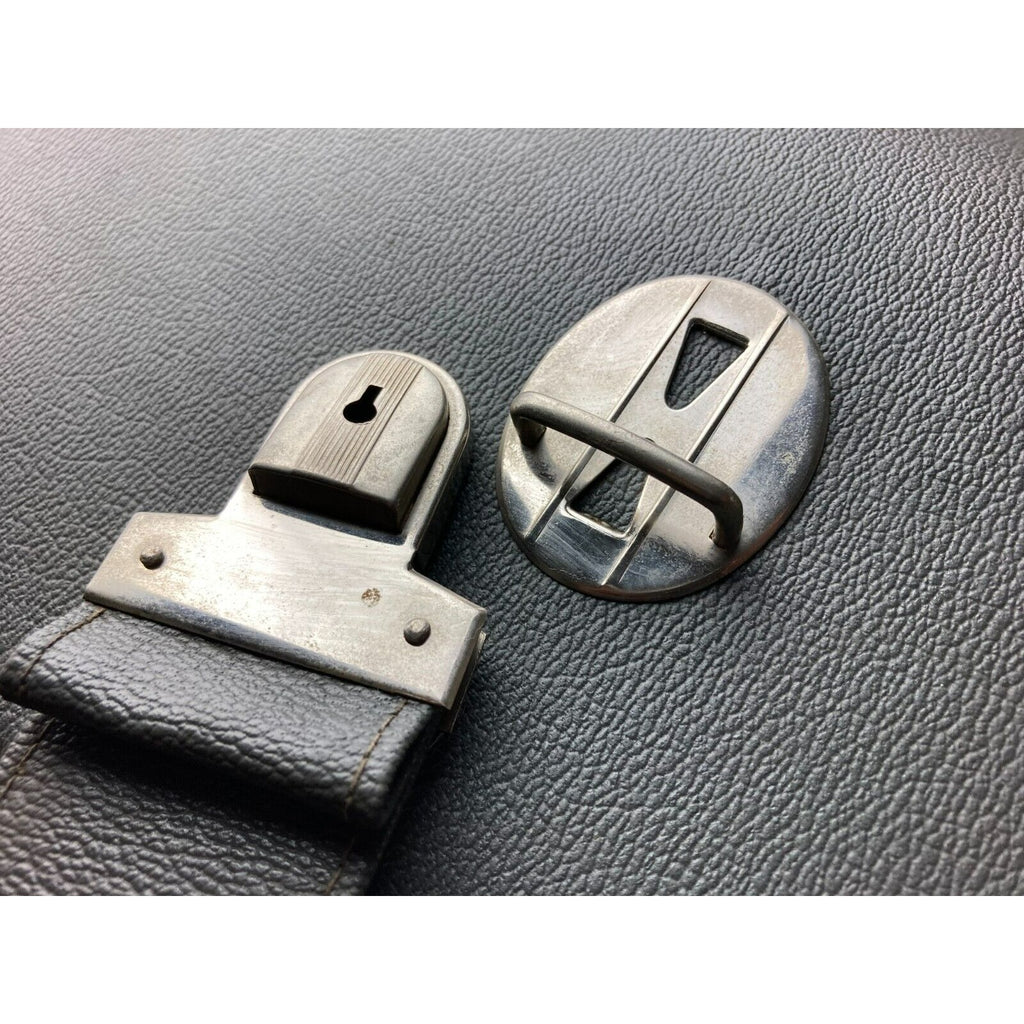 Model 30 Erika / CBM German Typewriter 1967 Serial No. 4192921