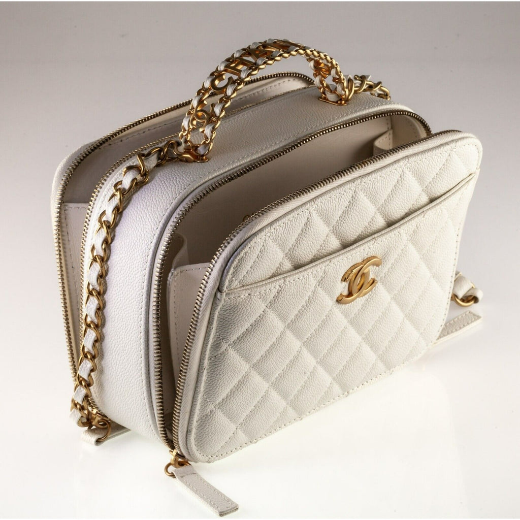 Chanel Quilted White Caviar Pick Me Up Vanity Case Gorgeous Condition!