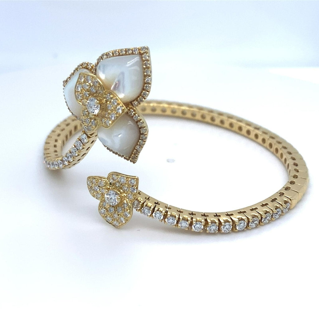 Roberto Casarin 18k Yellow Gold 1.75 ct Diamond and 3 Carved Flower MoP Bracelet