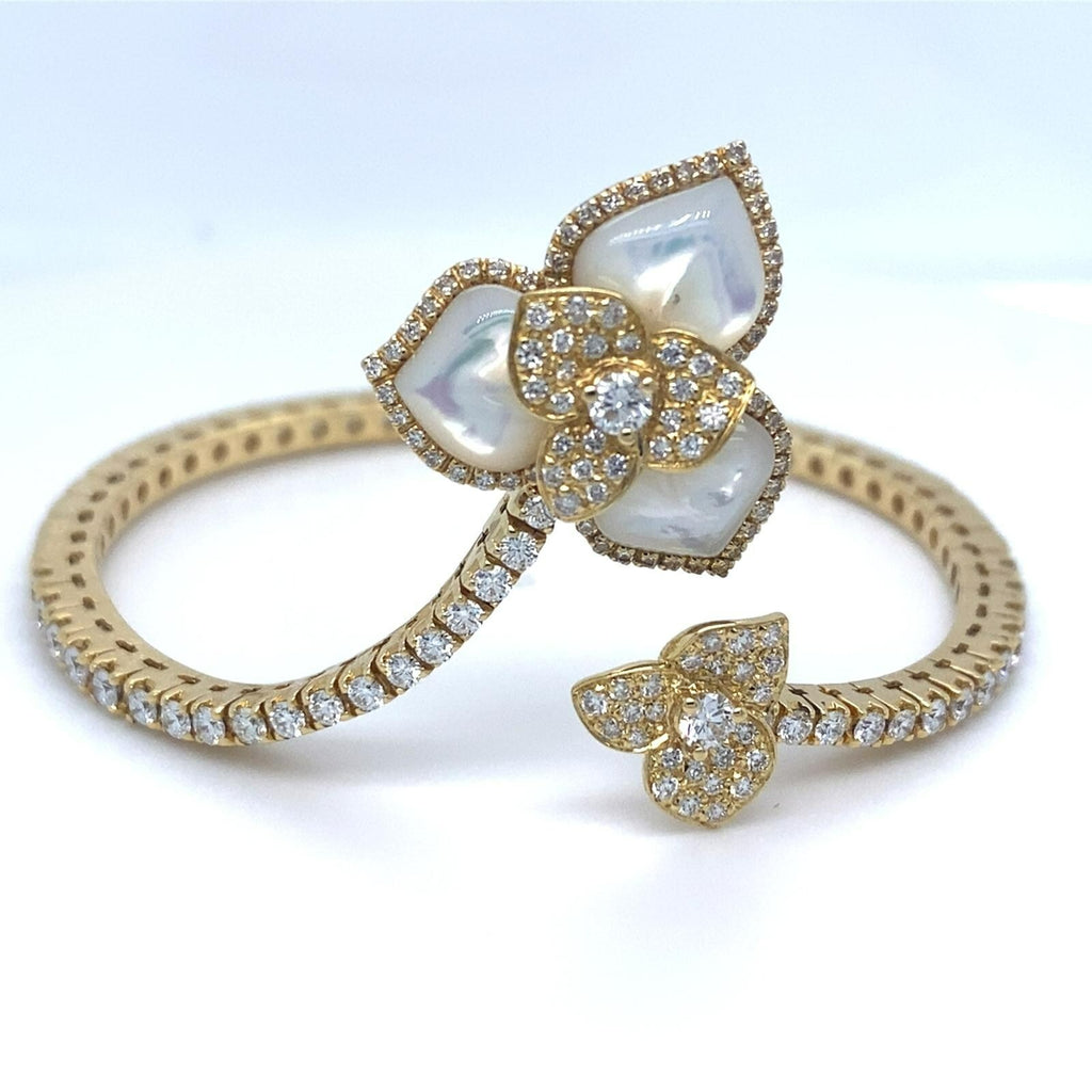 Roberto Casarin 18k Yellow Gold 1.75 ct Diamond and 3 Carved Flower MoP Bracelet
