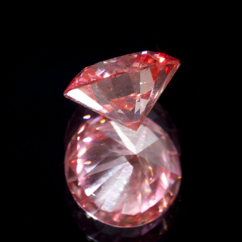 GIA-Certified 1.52 Fancy Vivid Pink Round Loose Lab-Grown Diamond VVS2