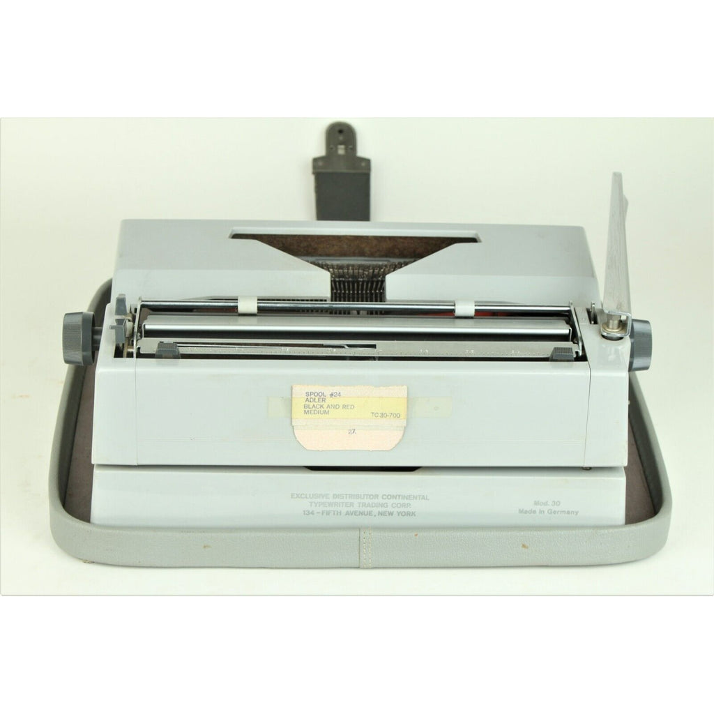 Model 30 Erika / CBM German Typewriter 1967 Serial No. 4192921