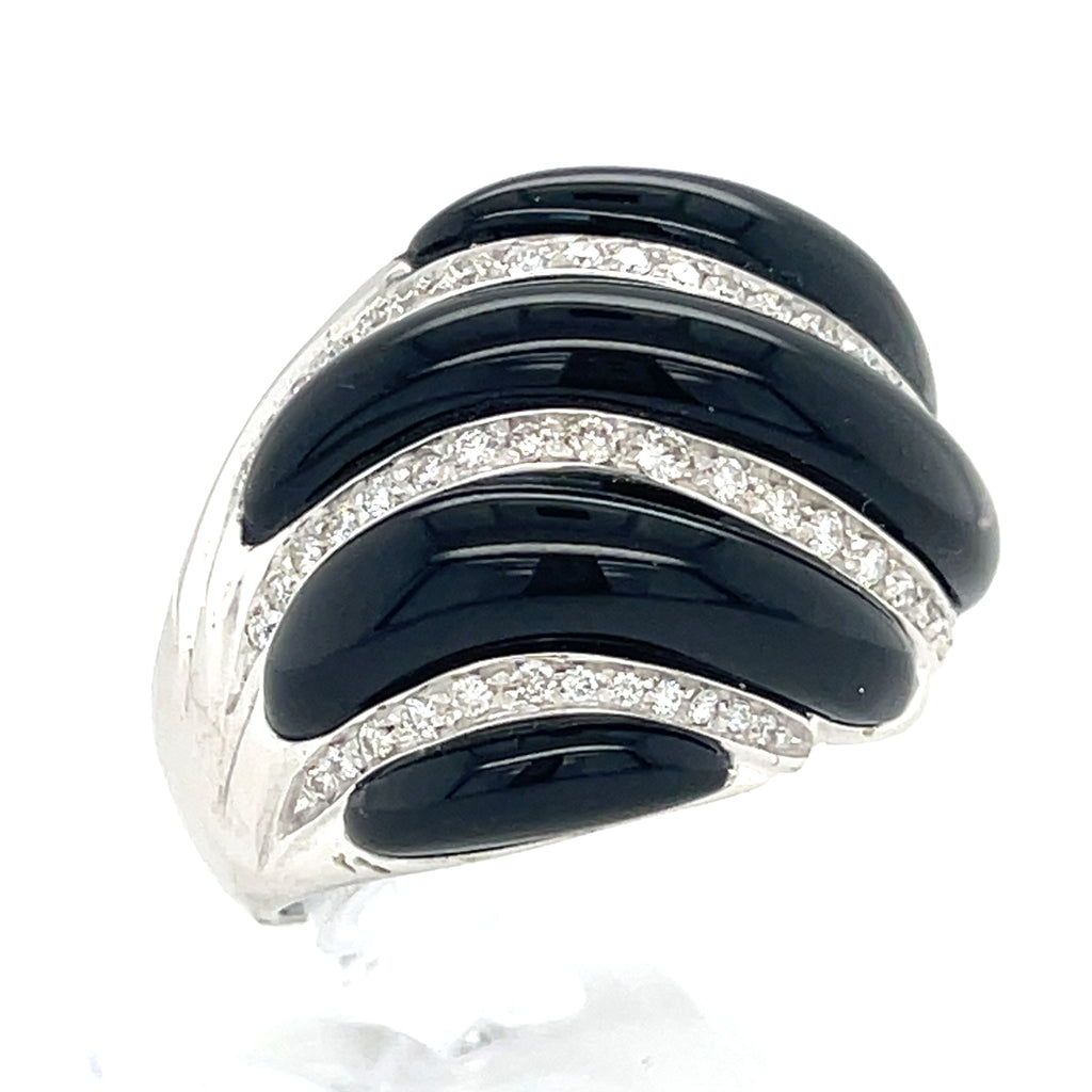 18k White Gold Onyx and Diamond Banded Plaque Ring Size 7.25