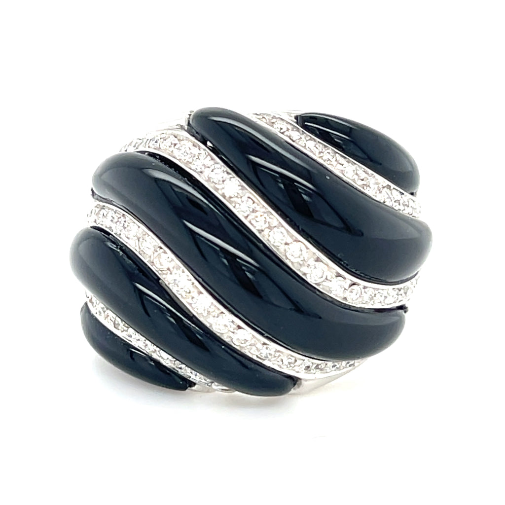 18k White Gold Onyx and Diamond Banded Plaque Ring Size 7.25