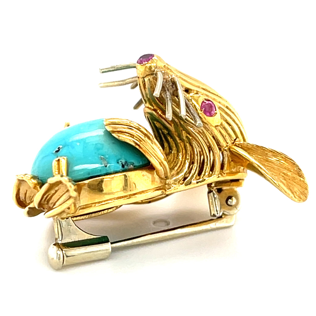 Turquoise and Pink Sapphire set in 18k Gold Mouse-shaped Brooch Weight: 10.9g