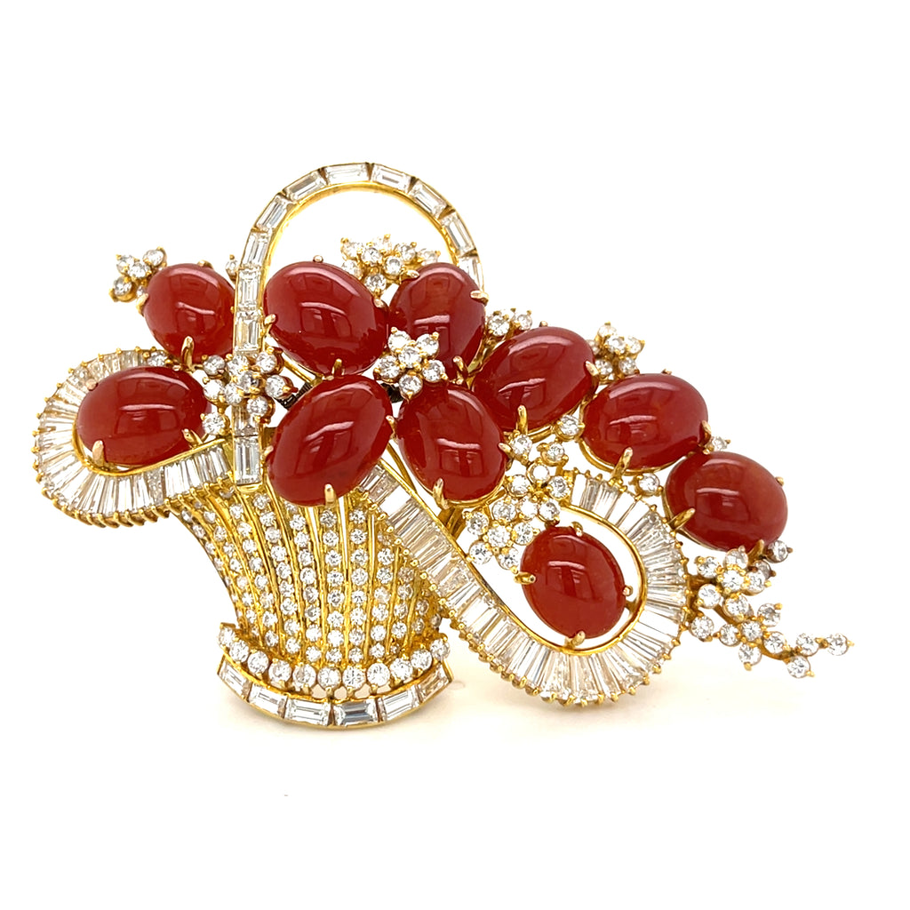 18k Gold 8.8ct Diamond and Jade Hardstone Basket Brooch Carat Weight: 8.80 carat