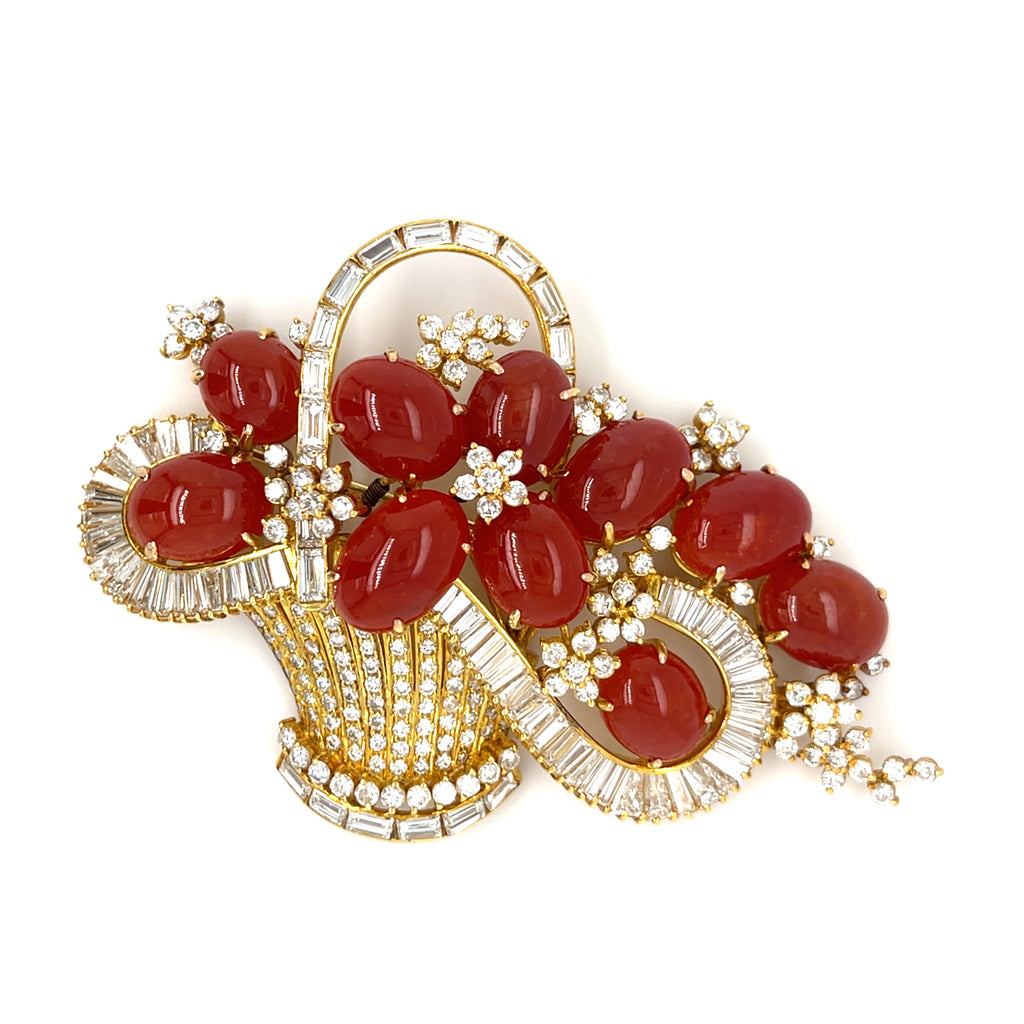 18k Gold 8.8ct Diamond and Jade Hardstone Basket Brooch Carat Weight: 8.80 carat