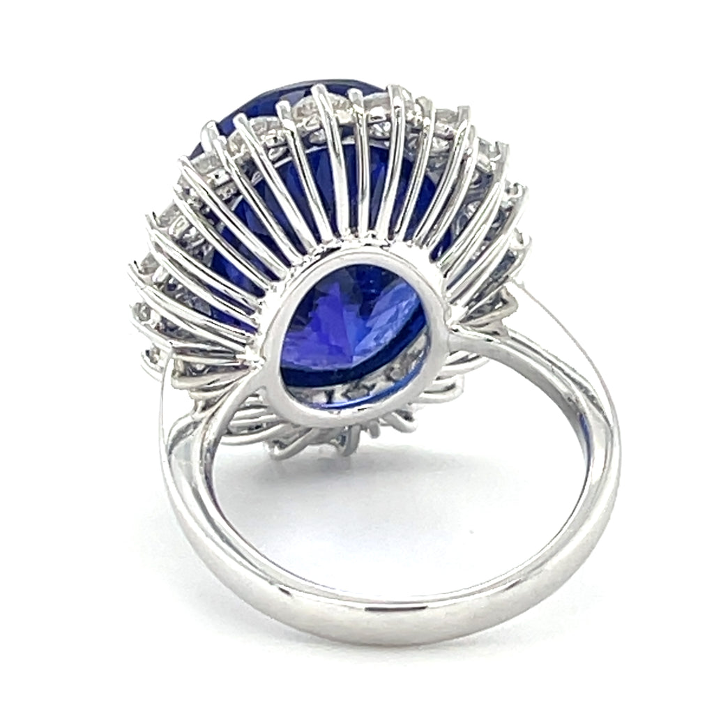 18.22ct Oval Tanzanite and 1.83ct Diamond Ring set in 18k White Gold Size: 6.5