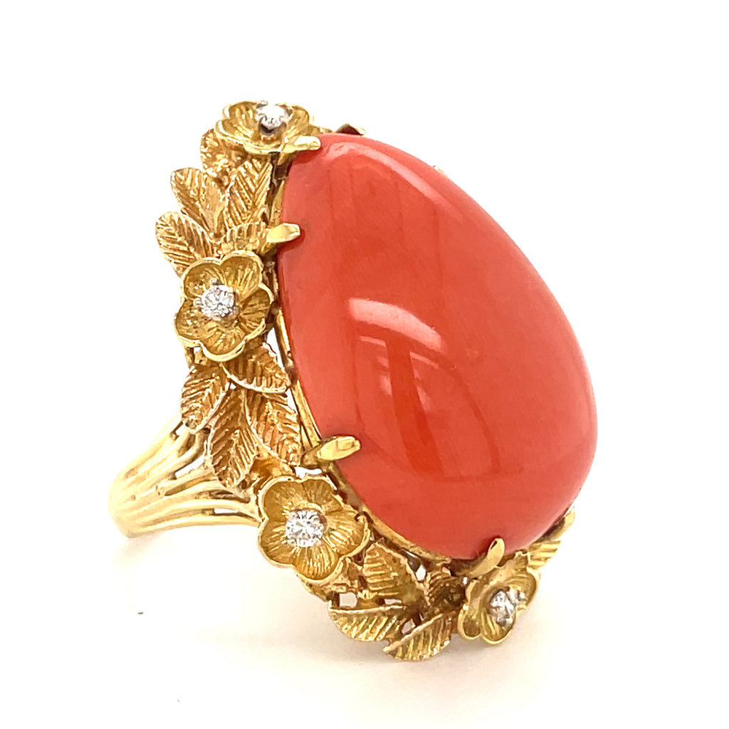 18k Gold, Diamond, and Pear-shaped Coral Cabochon Ring size 8-3/4 22.0g