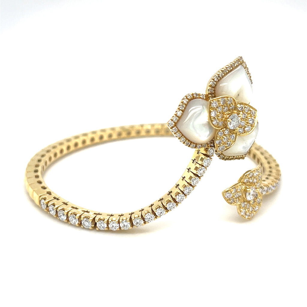 Roberto Casarin 18k Yellow Gold 1.75 ct Diamond and 3 Carved Flower MoP Bracelet