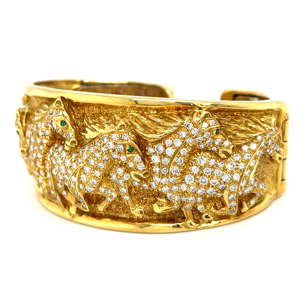 18k Yellow Gold Heavy Horse Relief Cuff Bracelet 4.50 ct Dia 109.8 grams
