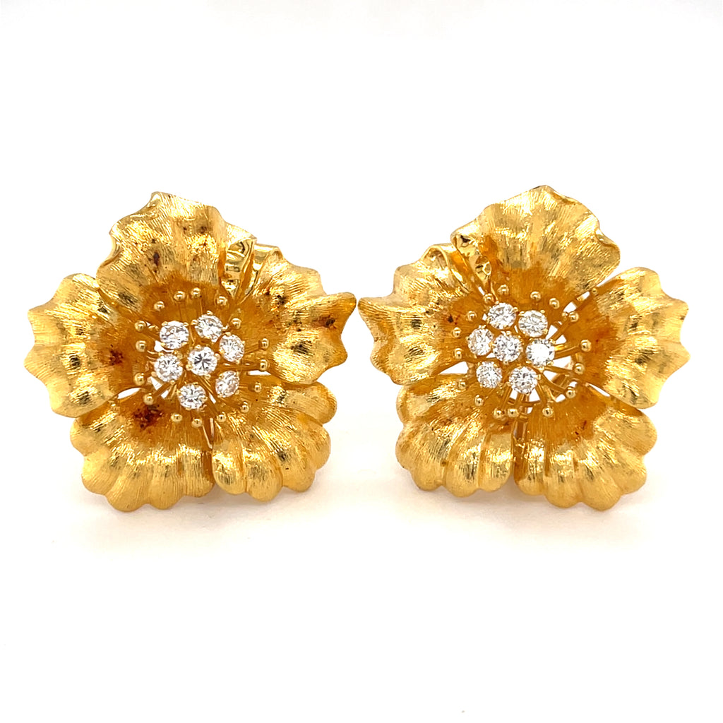 18k Yellow Gold & 0.95ct Diamonds Flower-shaped Earrings, 23.2g