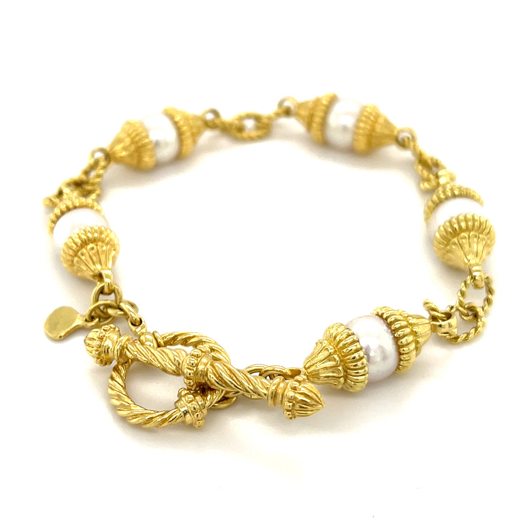 Cynthia Bach 18K Gold and Cultured Akoya Pearl Bracelet 8.75 inch Length 32.6 grams