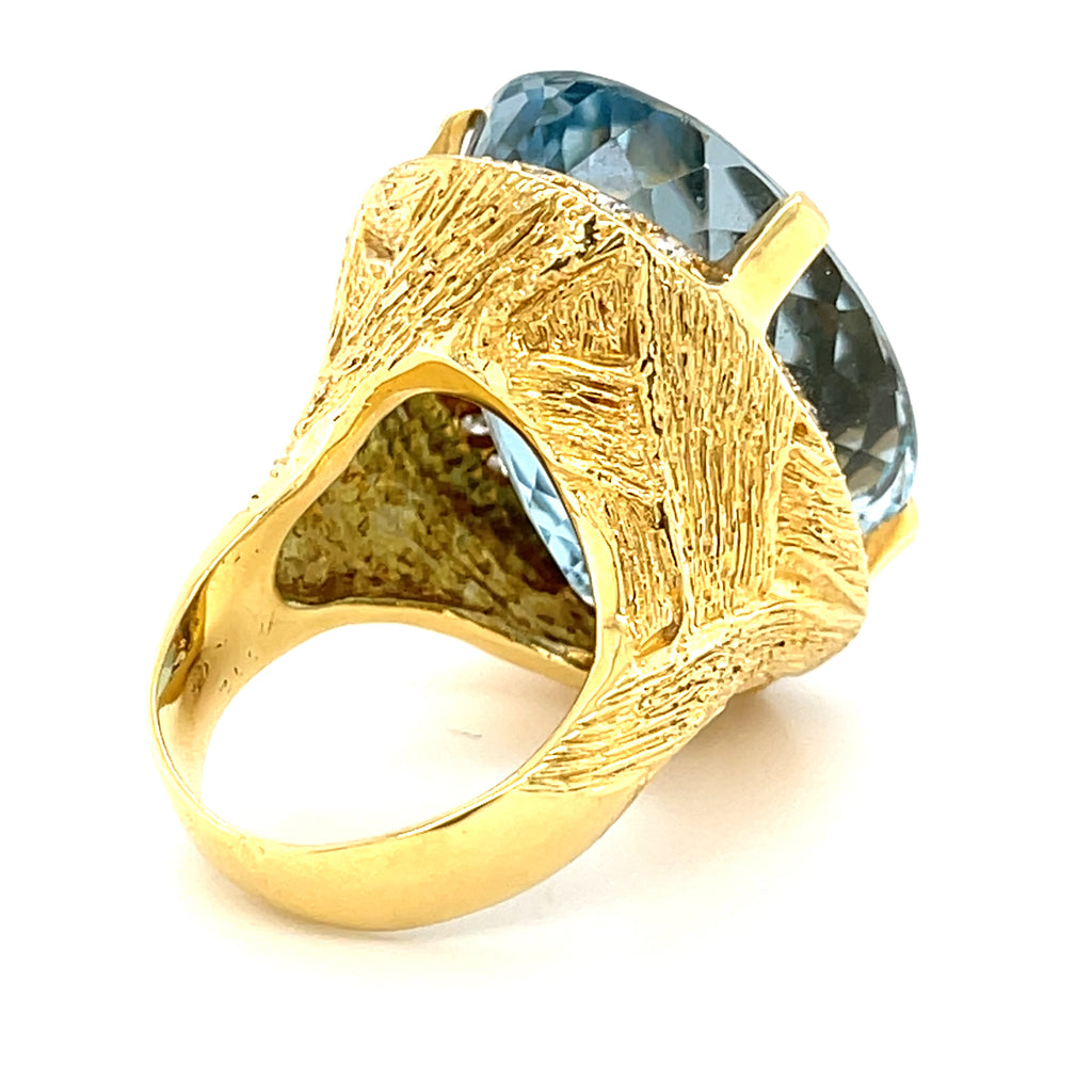 18k Yellow Gold & Oval 72.19ct Aquamarine Ring w/ 1ct Diamond Halo, Size 7.75