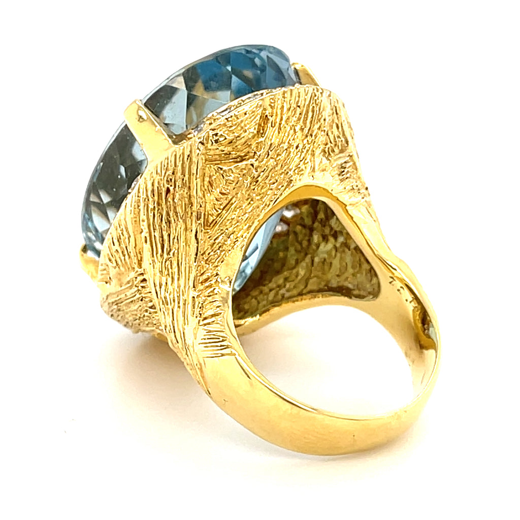 18k Yellow Gold & Oval 72.19ct Aquamarine Ring w/ 1ct Diamond Halo, Size 7.75