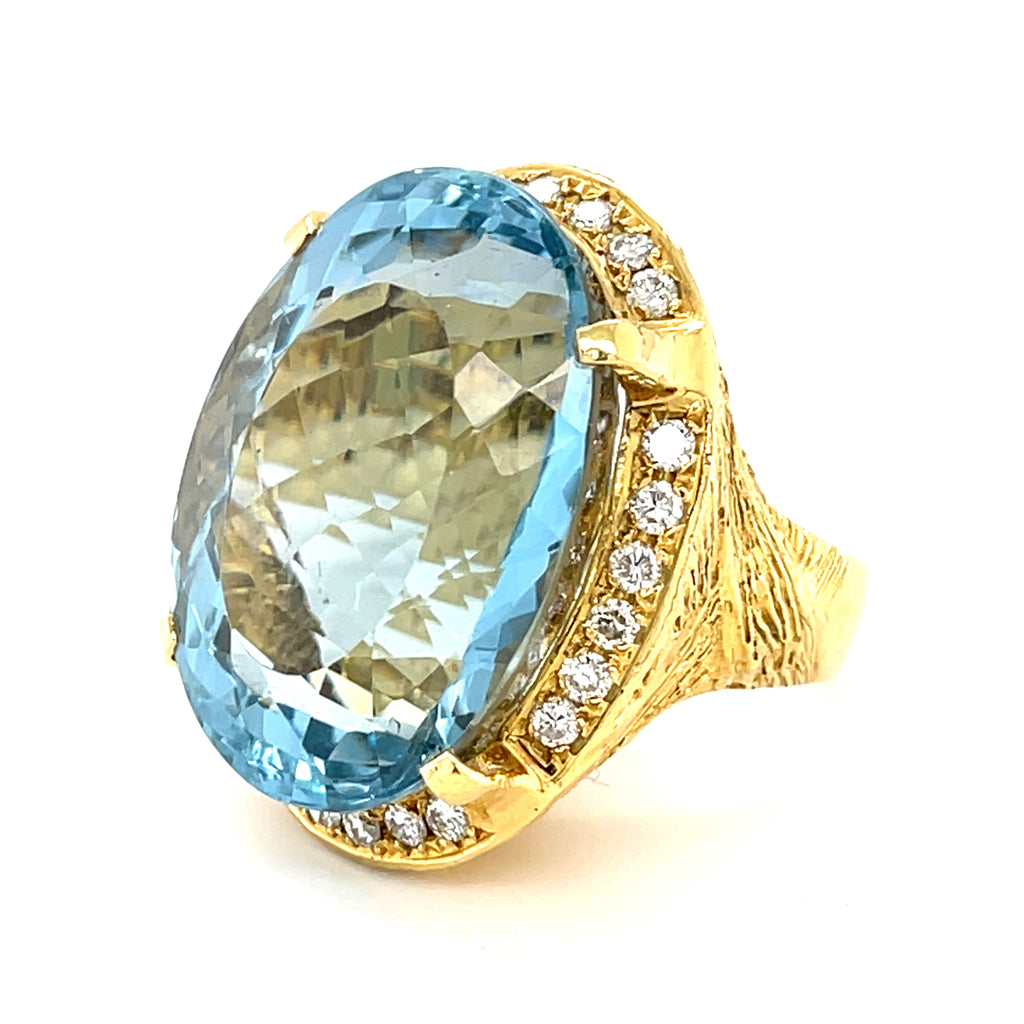 18k Yellow Gold & Oval 72.19ct Aquamarine Ring w/ 1ct Diamond Halo, Size 7.75
