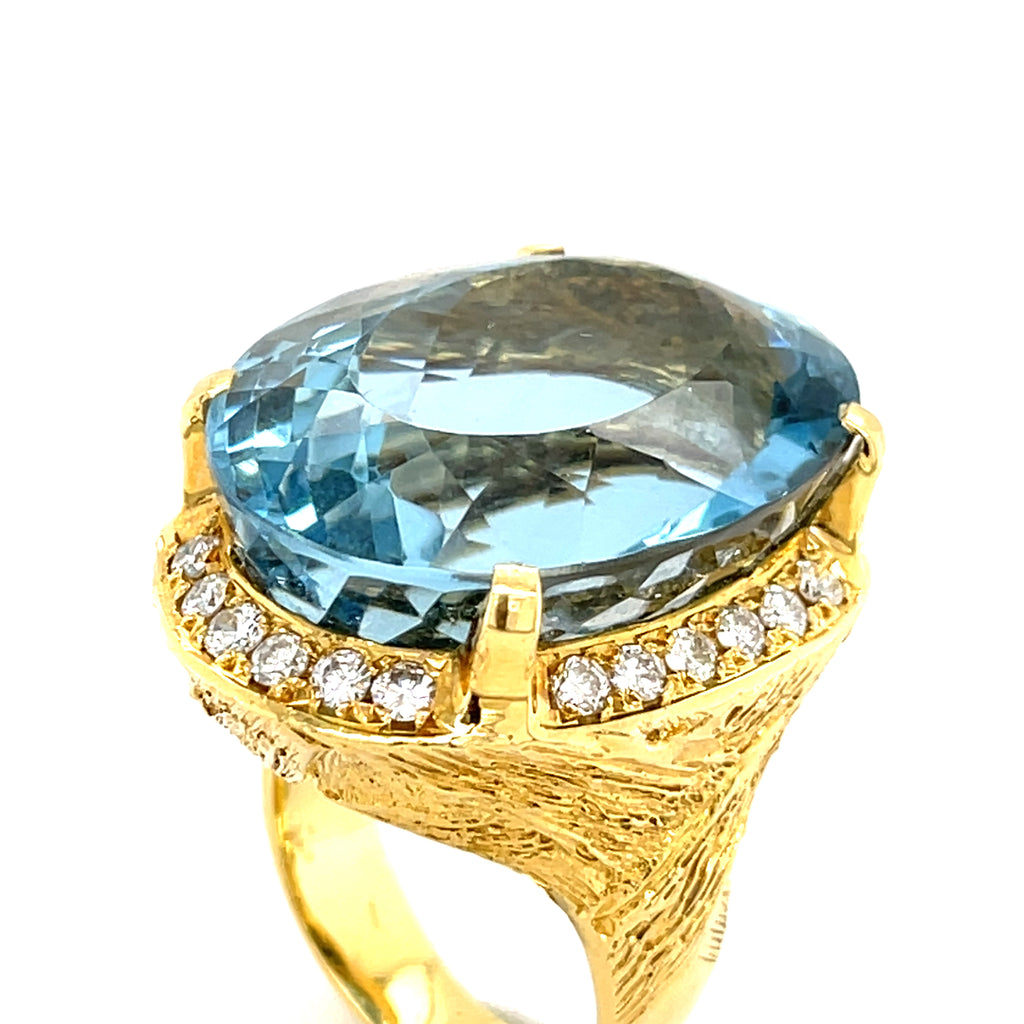 18k Yellow Gold & Oval 72.19ct Aquamarine Ring w/ 1ct Diamond Halo, Size 7.75