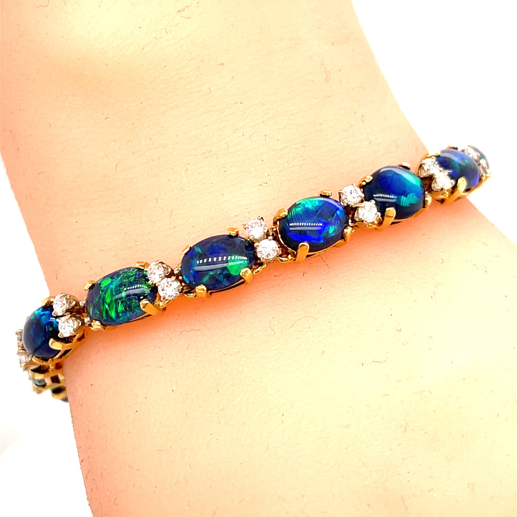 18k Gold & Black Opal Cabochon Link Bracelet w/ Diamond Accents, Size 6-5/8