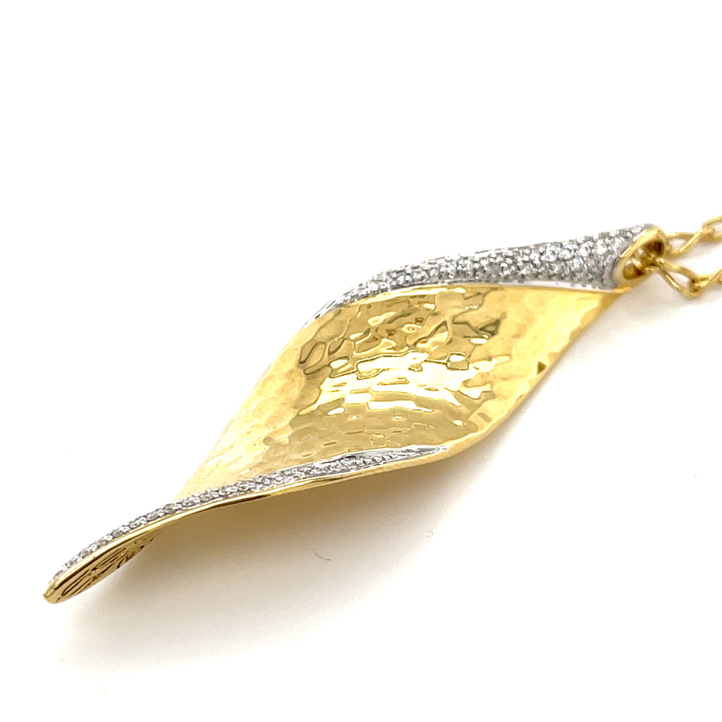 John Hardy 18k Gold Classic Chain & Wave Pendant Necklace w/ 0.20ct Diamonds, Length 36"