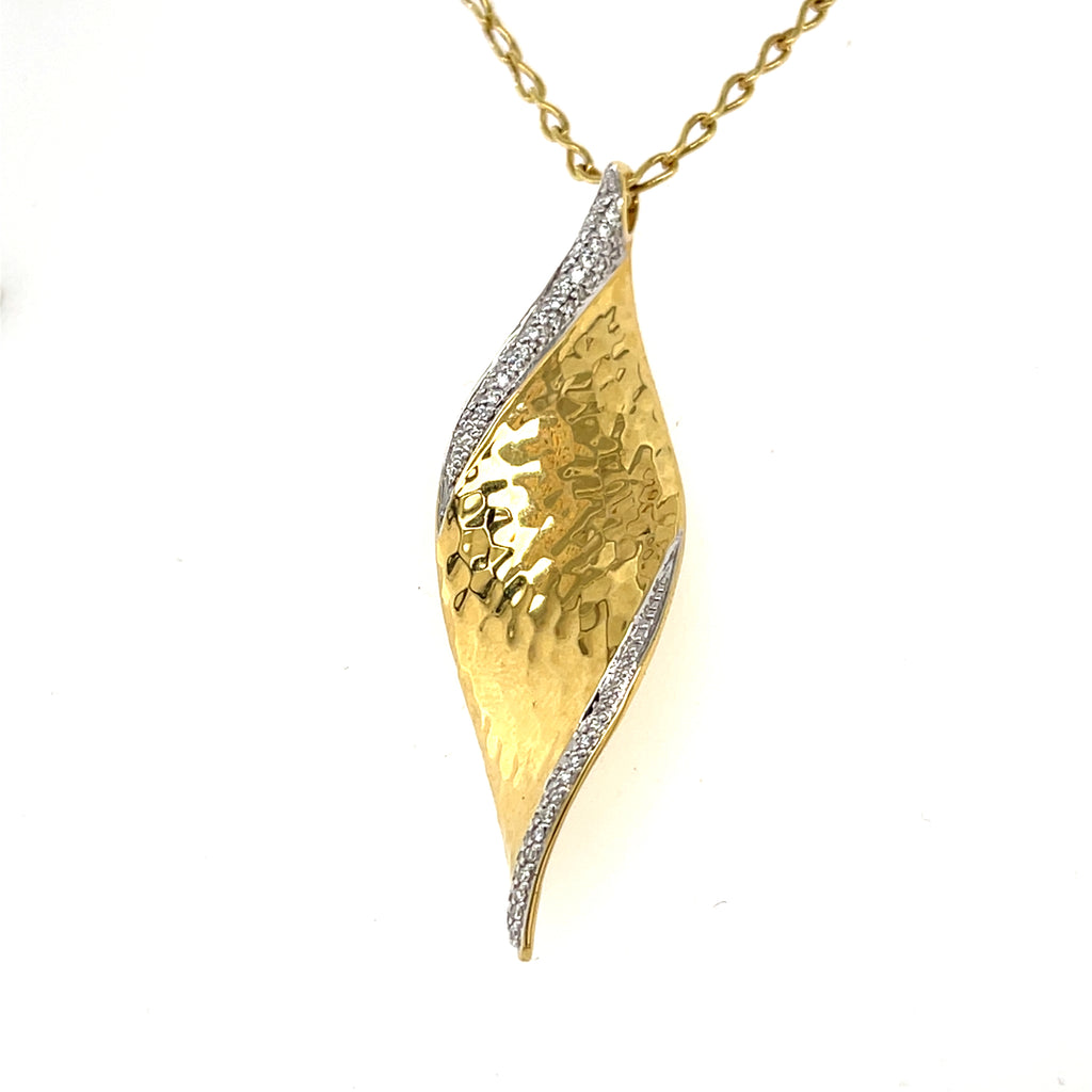 John Hardy 18k Gold Classic Chain & Wave Pendant Necklace w/ 0.20ct Diamonds, Length 36"