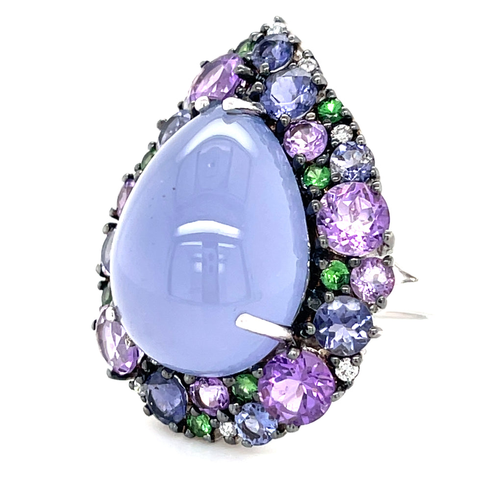 18k White Gold Pear Chalcedony Cabochon Ring w/ Cobblestone Gem Bezel, Size 6.75