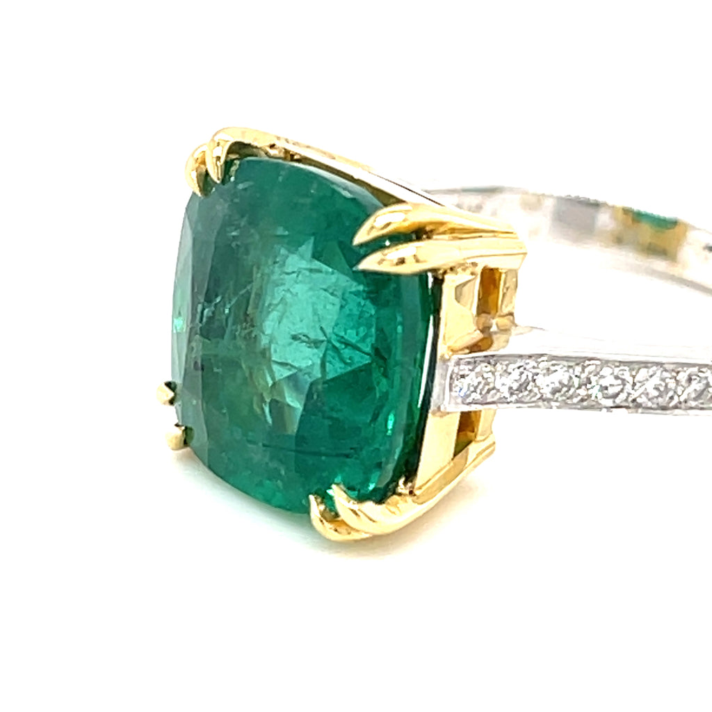 18k Two Tone Gold 6.15 ct Emerald Solitaire Ring with Diamond Accents Size 6.25