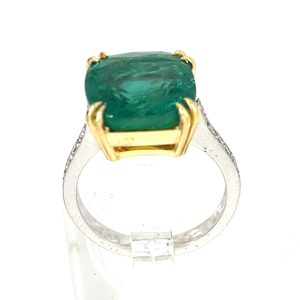 18k Two Tone Gold 6.15 ct Emerald Solitaire Ring with Diamond Accents Size 6.25
