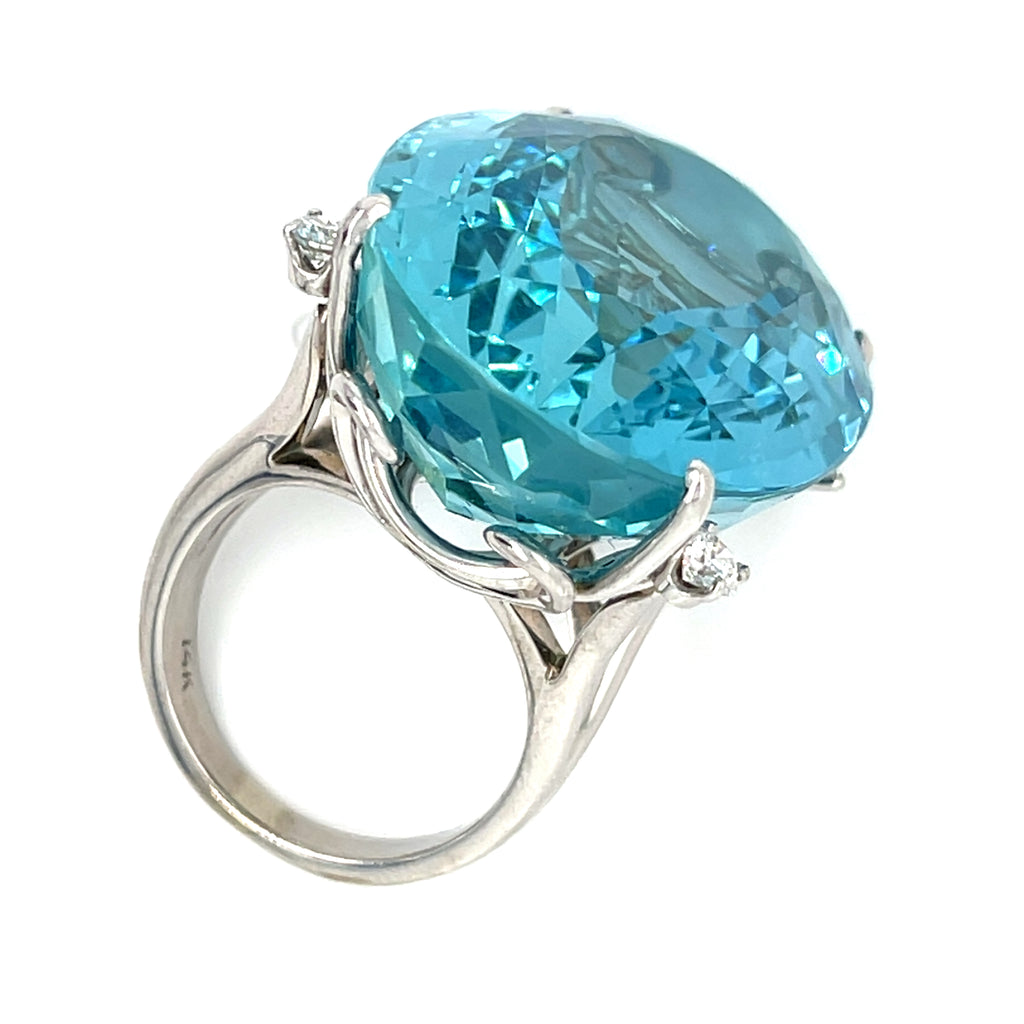 14k White Gold Oval 60.05 ct Aquamarine Ring w/ 0.55 ct Dia Accents Sz 6.5
