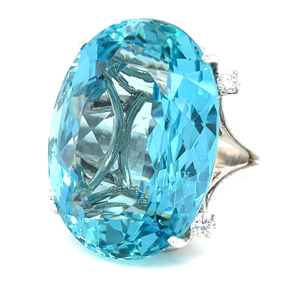 14k White Gold Oval 60.05 ct Aquamarine Ring w/ 0.55 ct Dia Accents Sz 6.5