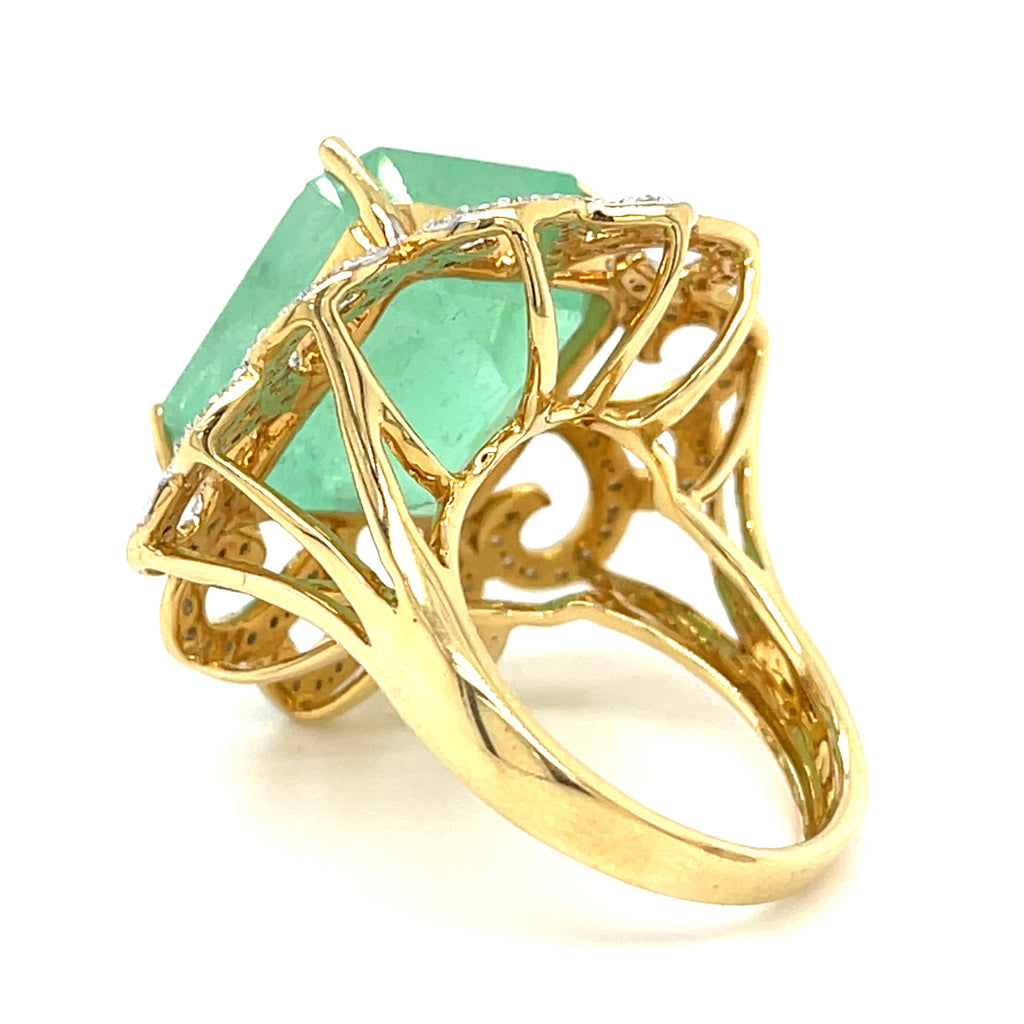 14k Yellow Gold 18.13 ct Colombian Emerald Ring with 0.85 Dia Accents Size 7 GIA