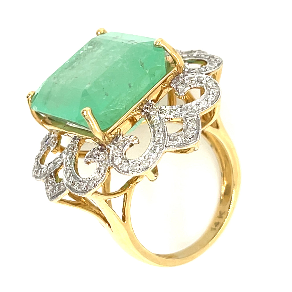 14k Yellow Gold 18.13 ct Colombian Emerald Ring with 0.85 Dia Accents Size 7 GIA