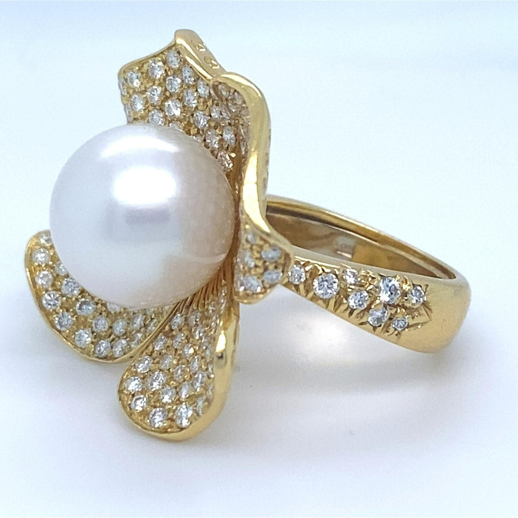 Roberto Casarin 18k Yellow Gold Appx 2.57 ct Diamond Pearl Flower Ring Size 6.5