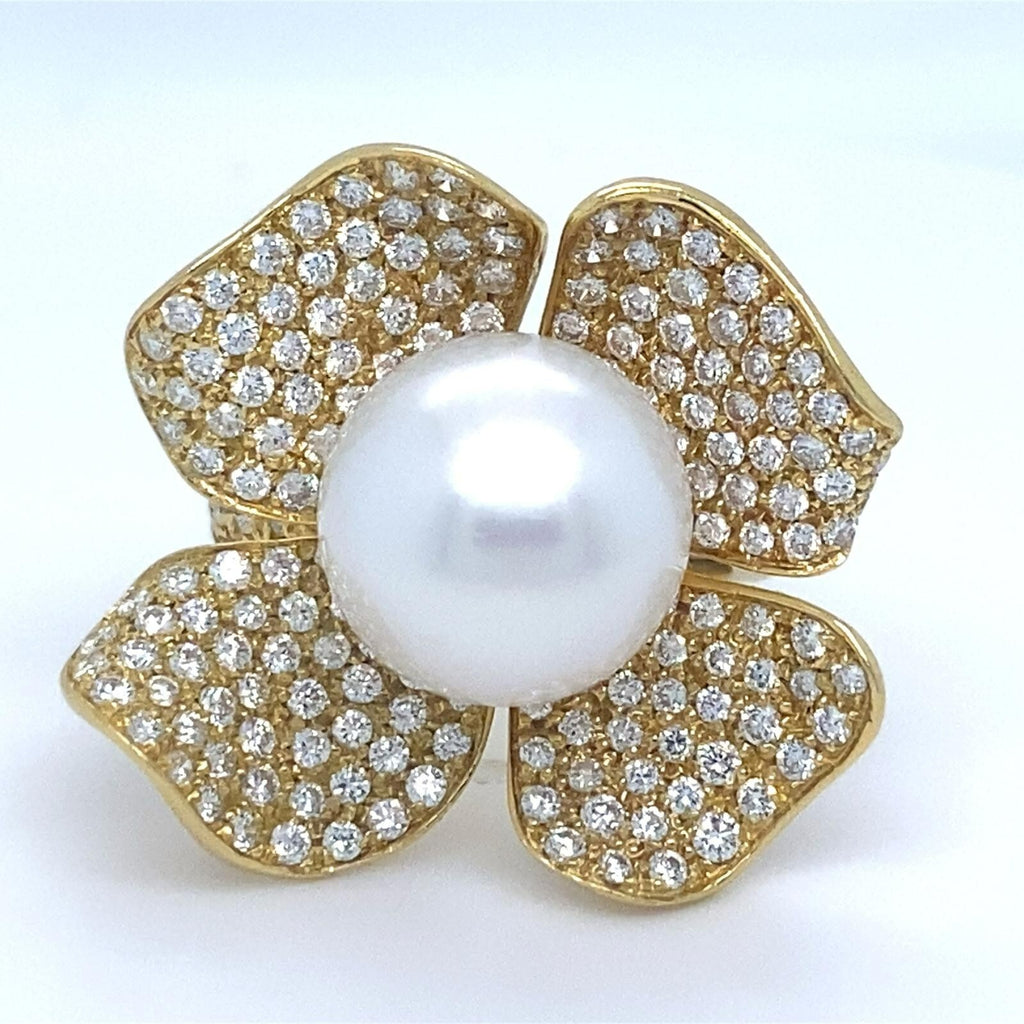 Roberto Casarin 18k Yellow Gold Appx 2.57 ct Diamond Pearl Flower Ring Size 6.5