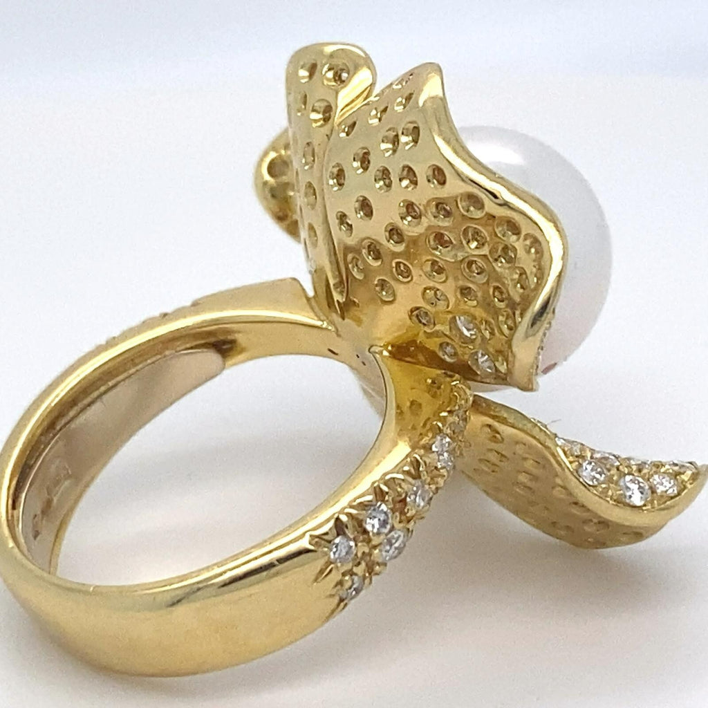 Roberto Casarin 18k Yellow Gold Appx 2.57 ct Diamond Pearl Flower Ring Size 6.5
