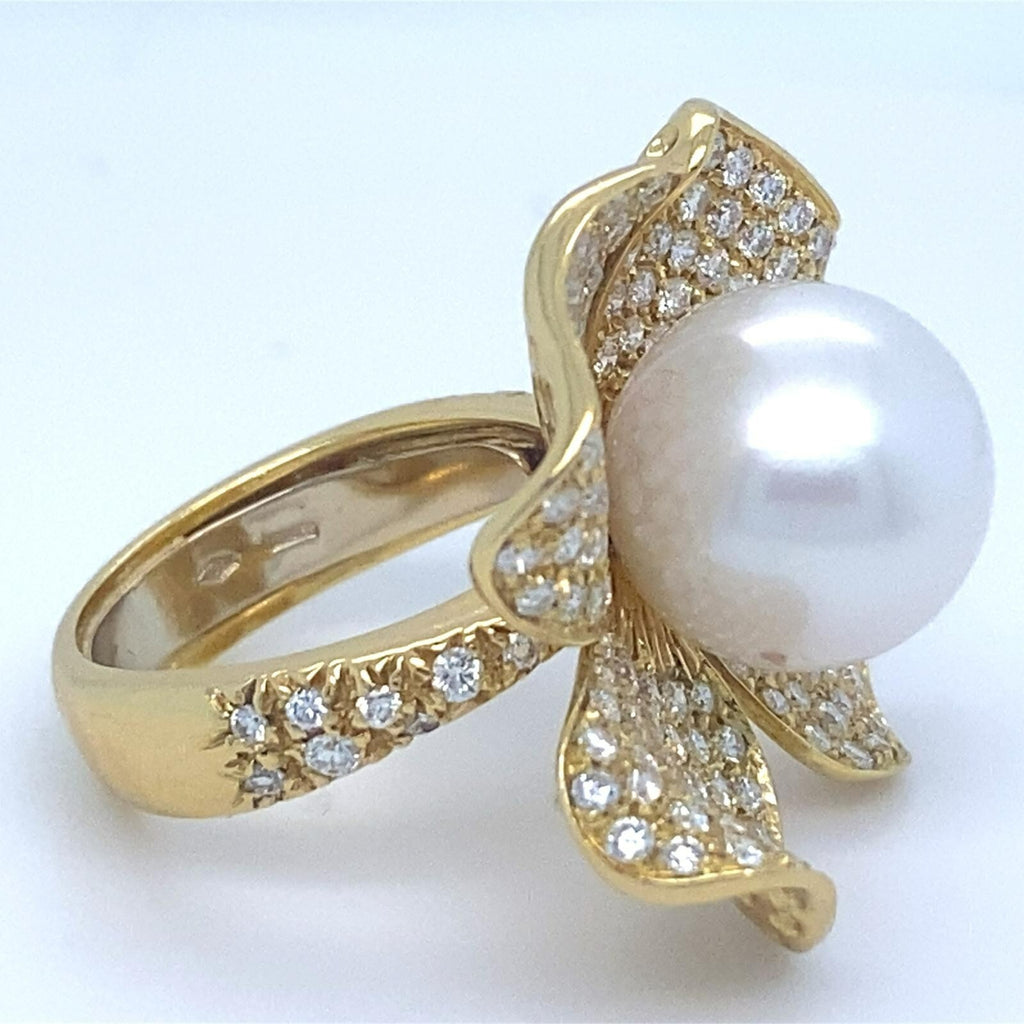 Roberto Casarin 18k Yellow Gold Appx 2.57 ct Diamond Pearl Flower Ring Size 6.5