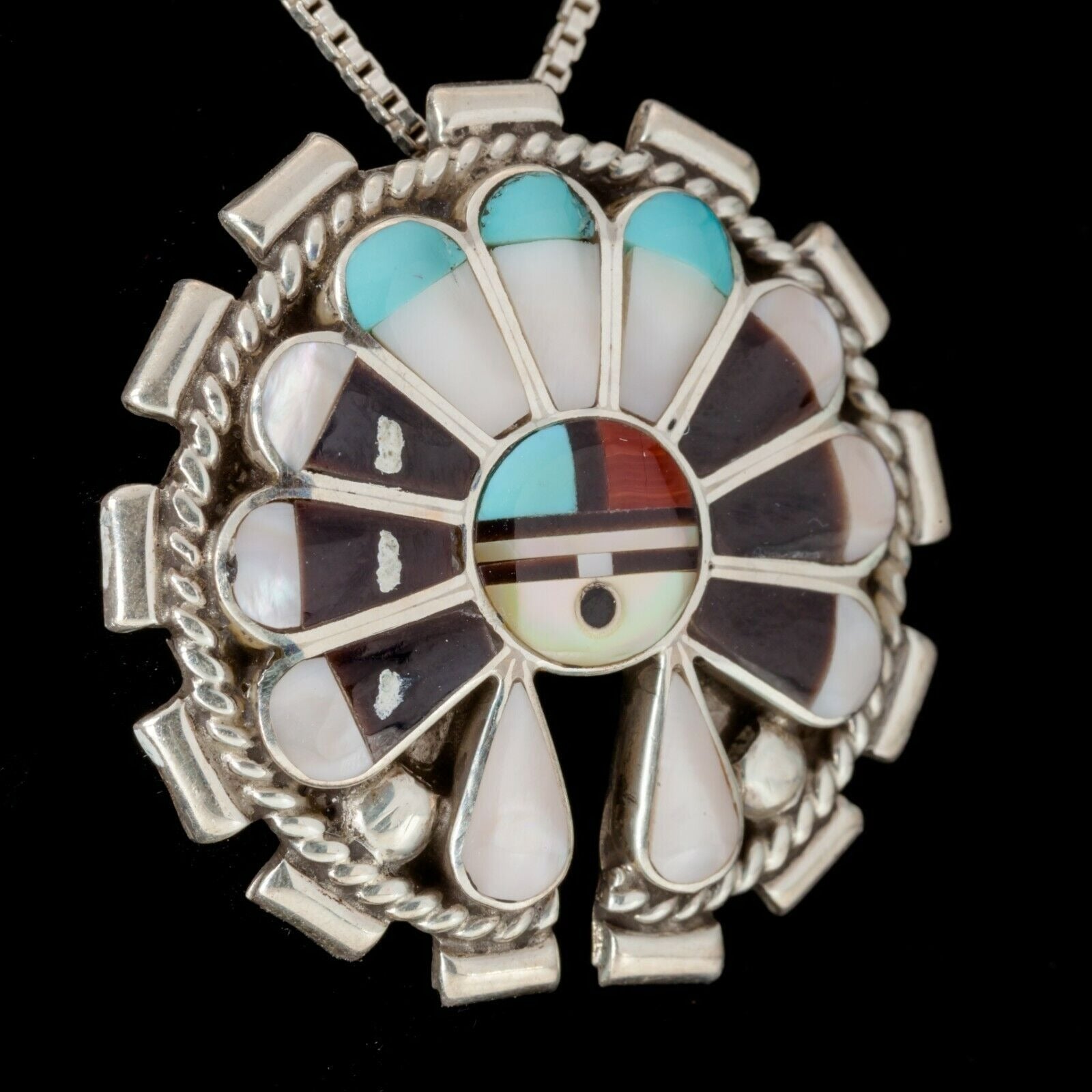 Dexter & Eva Cellicion ZUNI Sunface Pendant/Pin 32 mm Wide Hand