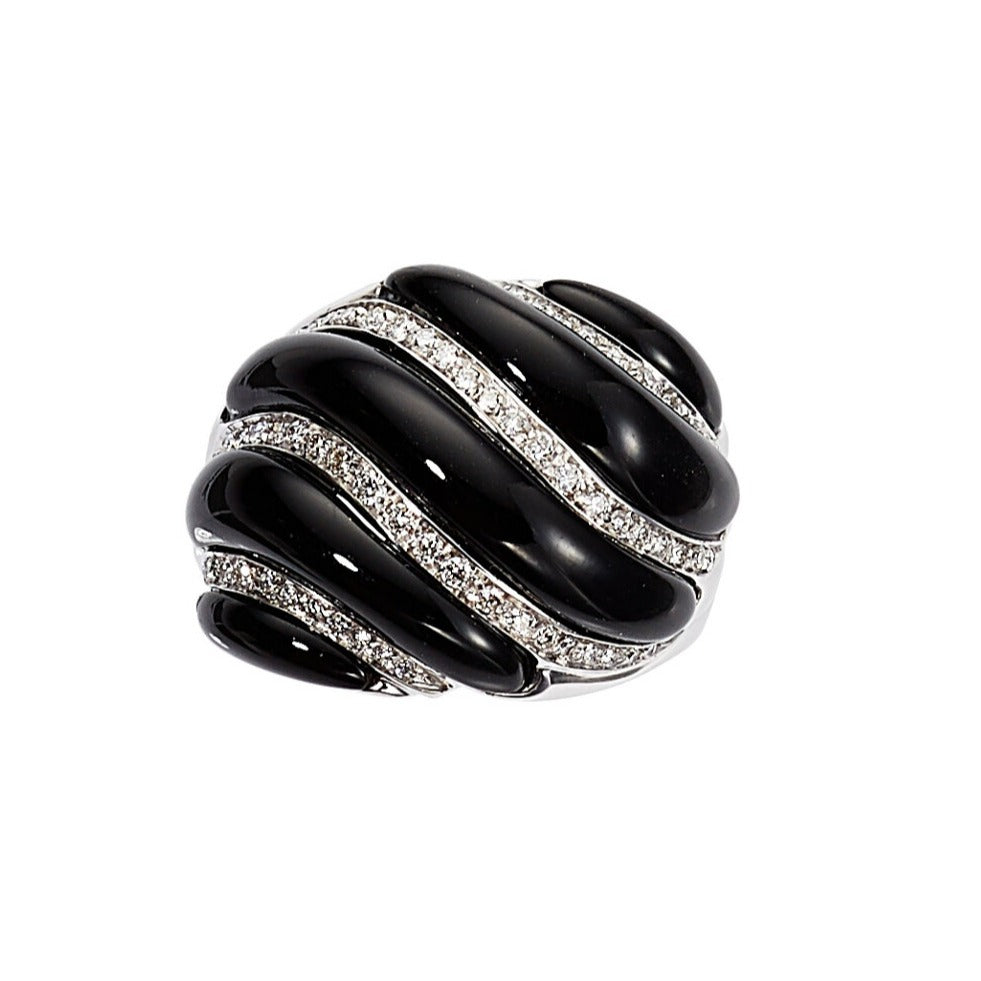 18k White Gold Onyx and Diamond Banded Plaque Ring Size 7.25