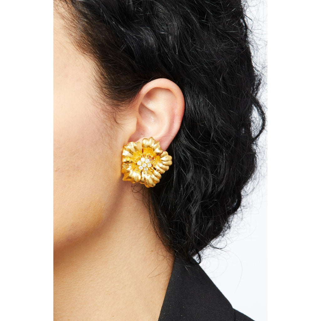 18k Yellow Gold and 0.95ct Flower-shaped Diamond Earrings 23.2 grams 1 1/4 in.