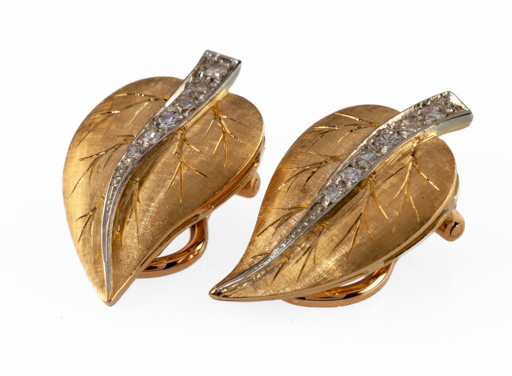 18k Yellow Gold Diamond Leaf Earrings Gorgeous Vintage Look! TDW = 0.25 Ct