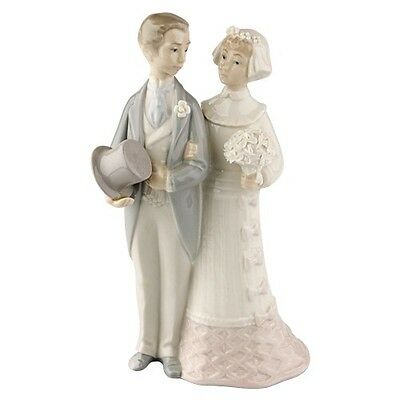 Lladro Bride & Groom #4808 Couple Getting Married Good Condition Ret –  DMND Limited