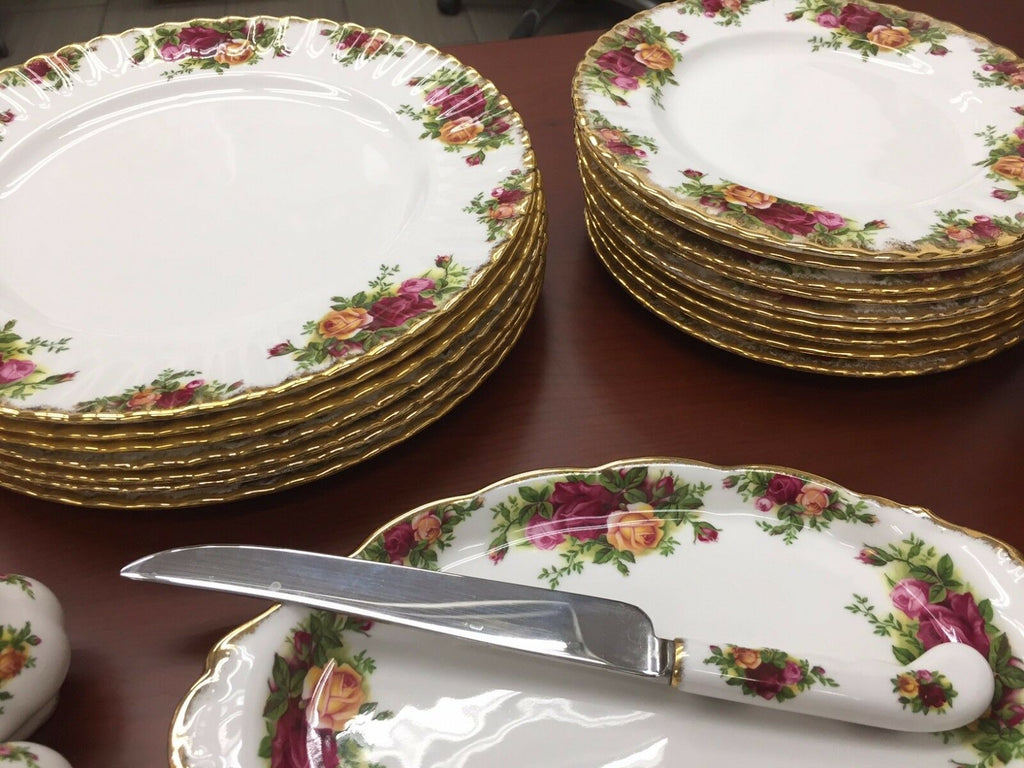 Gorgeous Royal Albert Dinner Set Old Country Pattern 46 Pieces Total