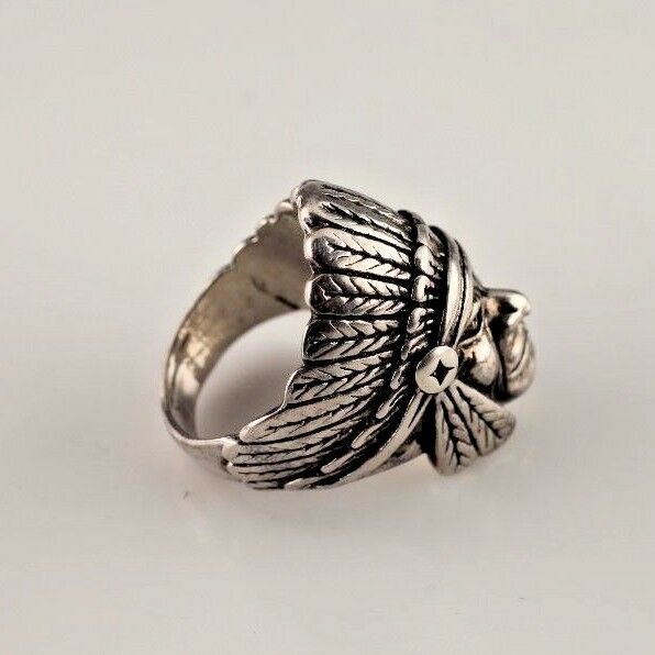 SILVER PLATTED NATIVE AMERICAN CHIEF IN HEADDRESS FASHION RING