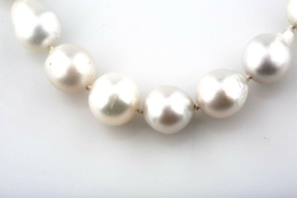 14KT WHITE GOLD  SILVER WHITE SOUTH SEA BAROQUE PEARL WOMEN'S NECKLACE