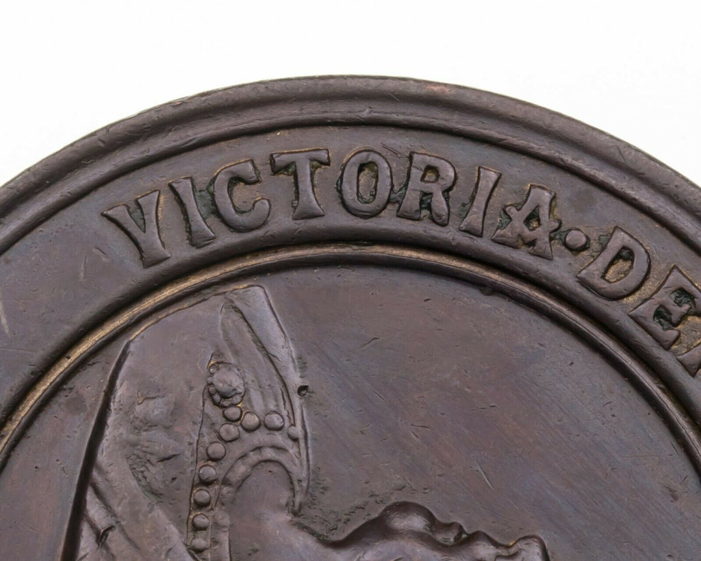 The Regiment Award of Merit Bronze Medal Queen Victoria 44 mm UNC