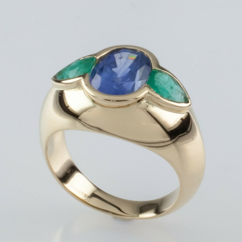 Natural Sapphire and Emerald 18k Yellow Gold Ring w/ GIA Cert Size 5