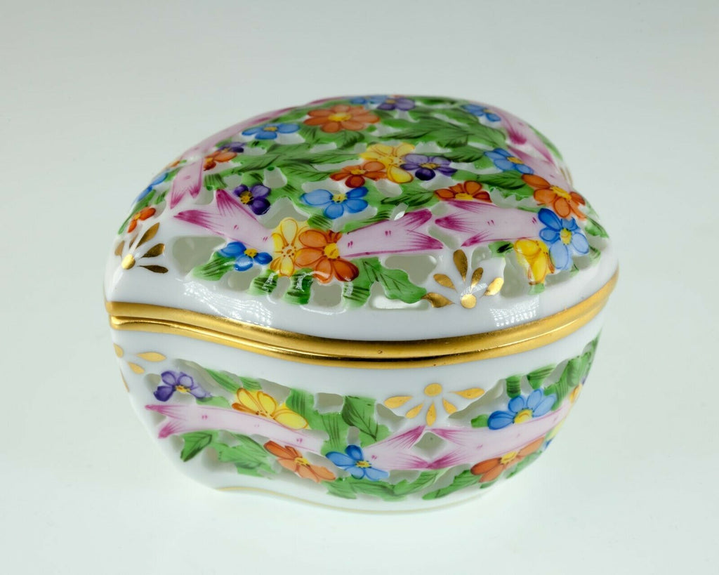 Herend Porcelain Reticulated Painted Floral Flower Openwork Trinket Box 6202