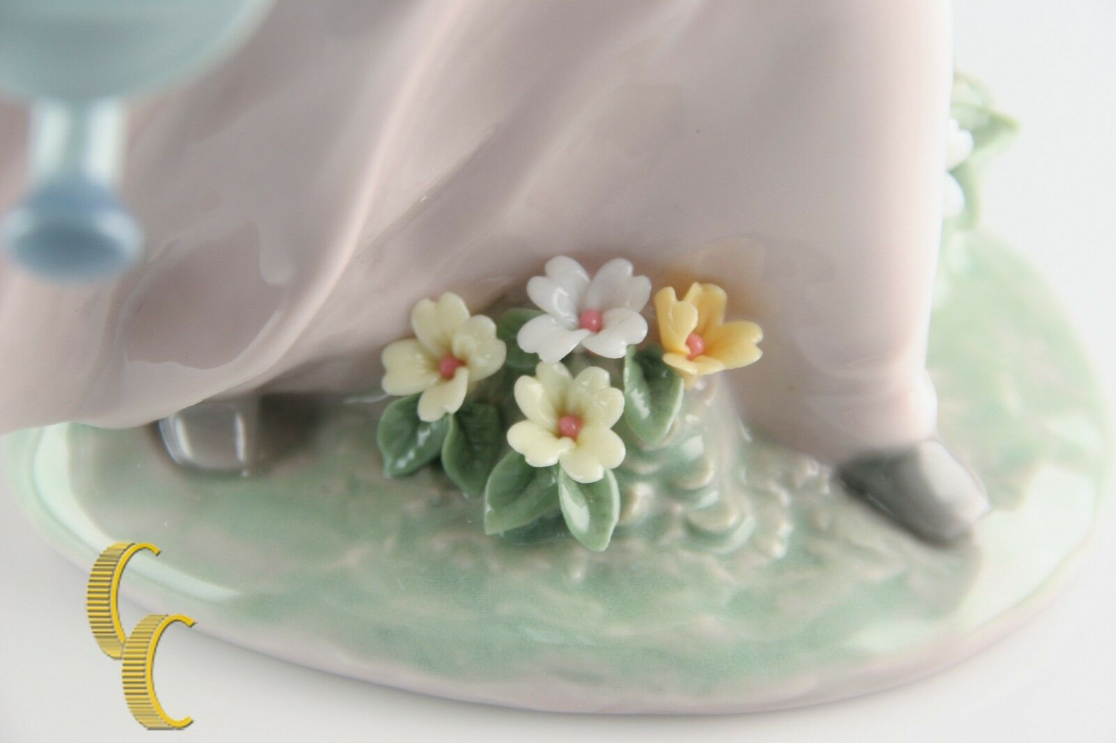 【リヤドロ】【廃盤7676】【希少】A wish come true Amazon.com: Lladro Figurine, 7676 A Wish Come True : Home & Kitchen