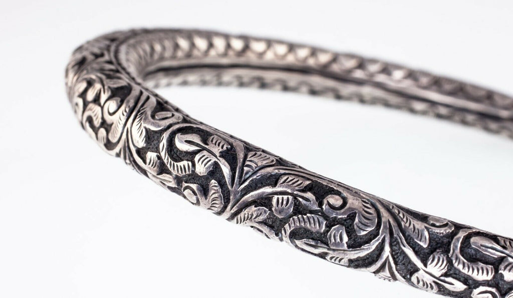 Antique Indian Hansuli Hand Carved Silver Choker Necklace